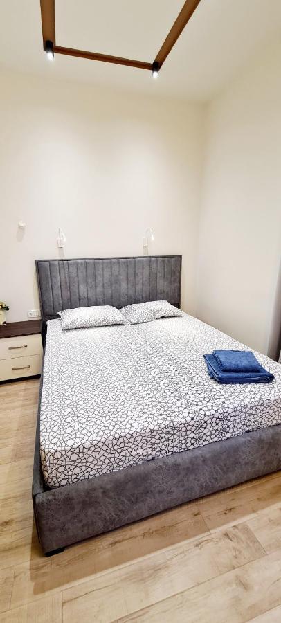 Deluxe Apartment In City Center Jereván Kültér fotó